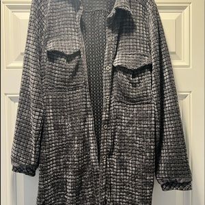 Gimmicks Soft Grey squared shacket